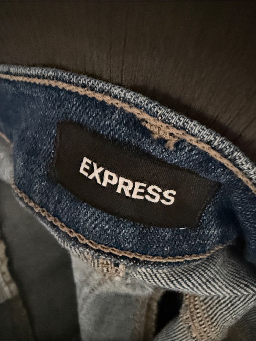 Express 🤩 - Picture 7 of 7